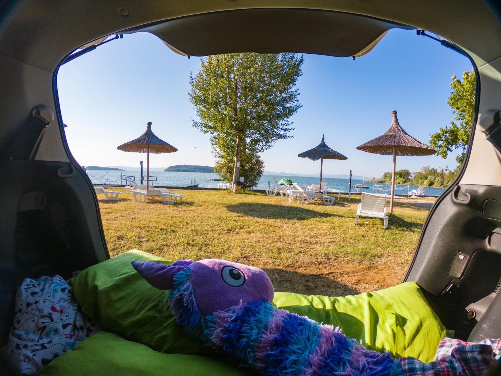 Camping Village Punta Navaccia トゥオーロ・スル・トラジメーノ エクステリア 写真