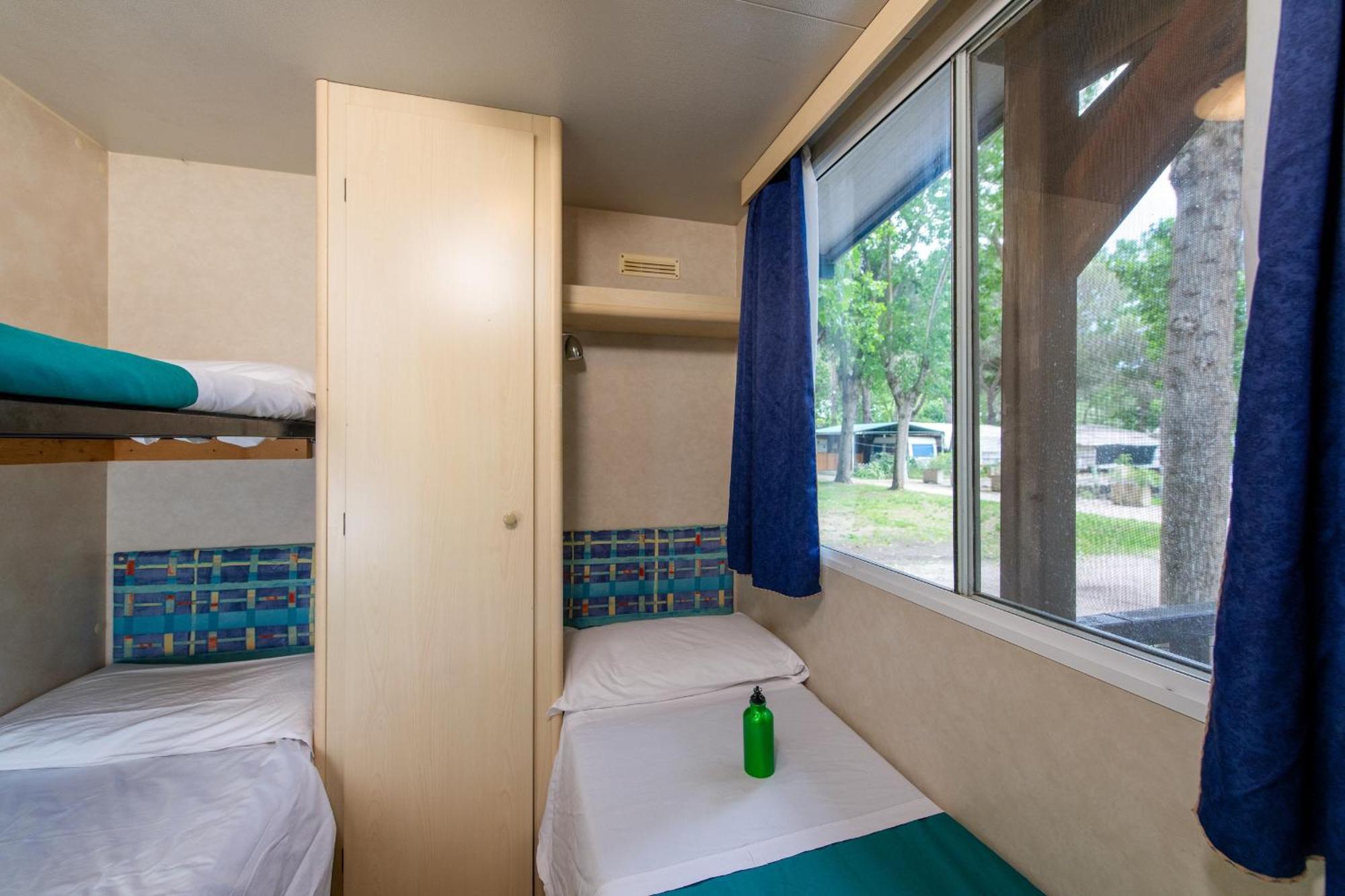 Camping Village Punta Navaccia トゥオーロ・スル・トラジメーノ エクステリア 写真