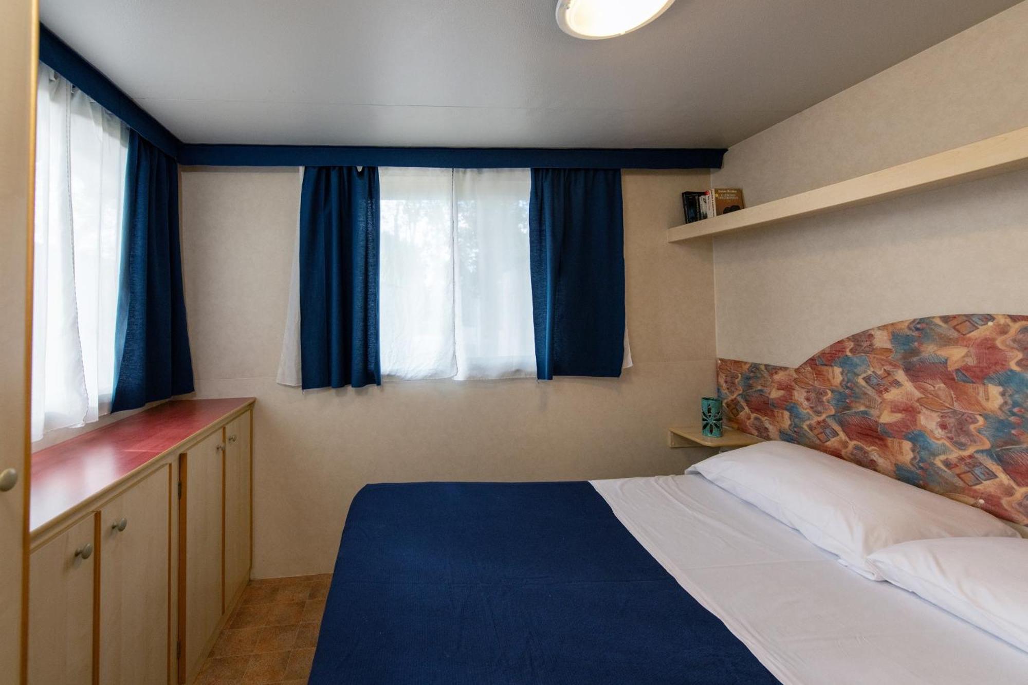 Camping Village Punta Navaccia トゥオーロ・スル・トラジメーノ エクステリア 写真