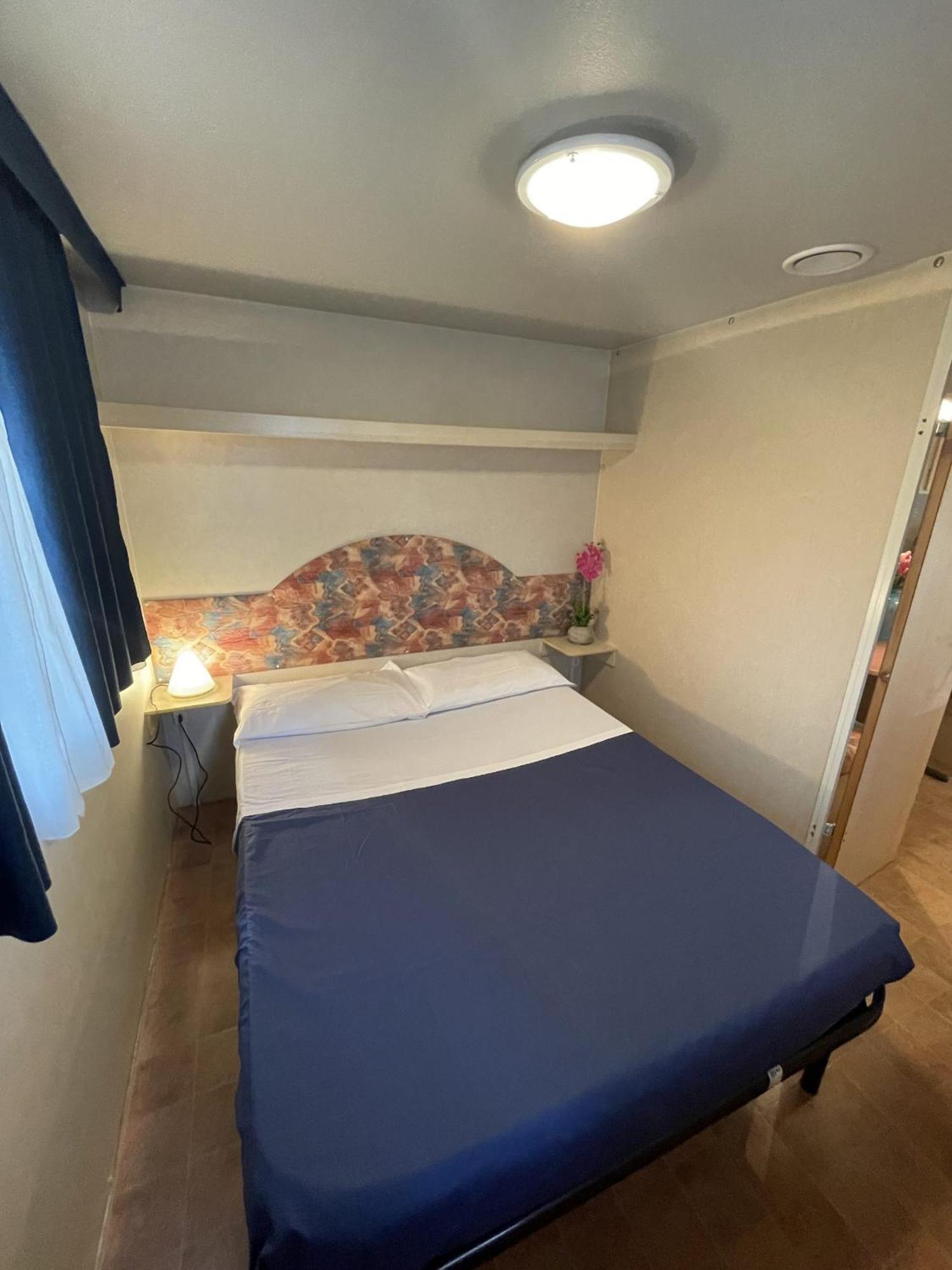 Camping Village Punta Navaccia トゥオーロ・スル・トラジメーノ エクステリア 写真