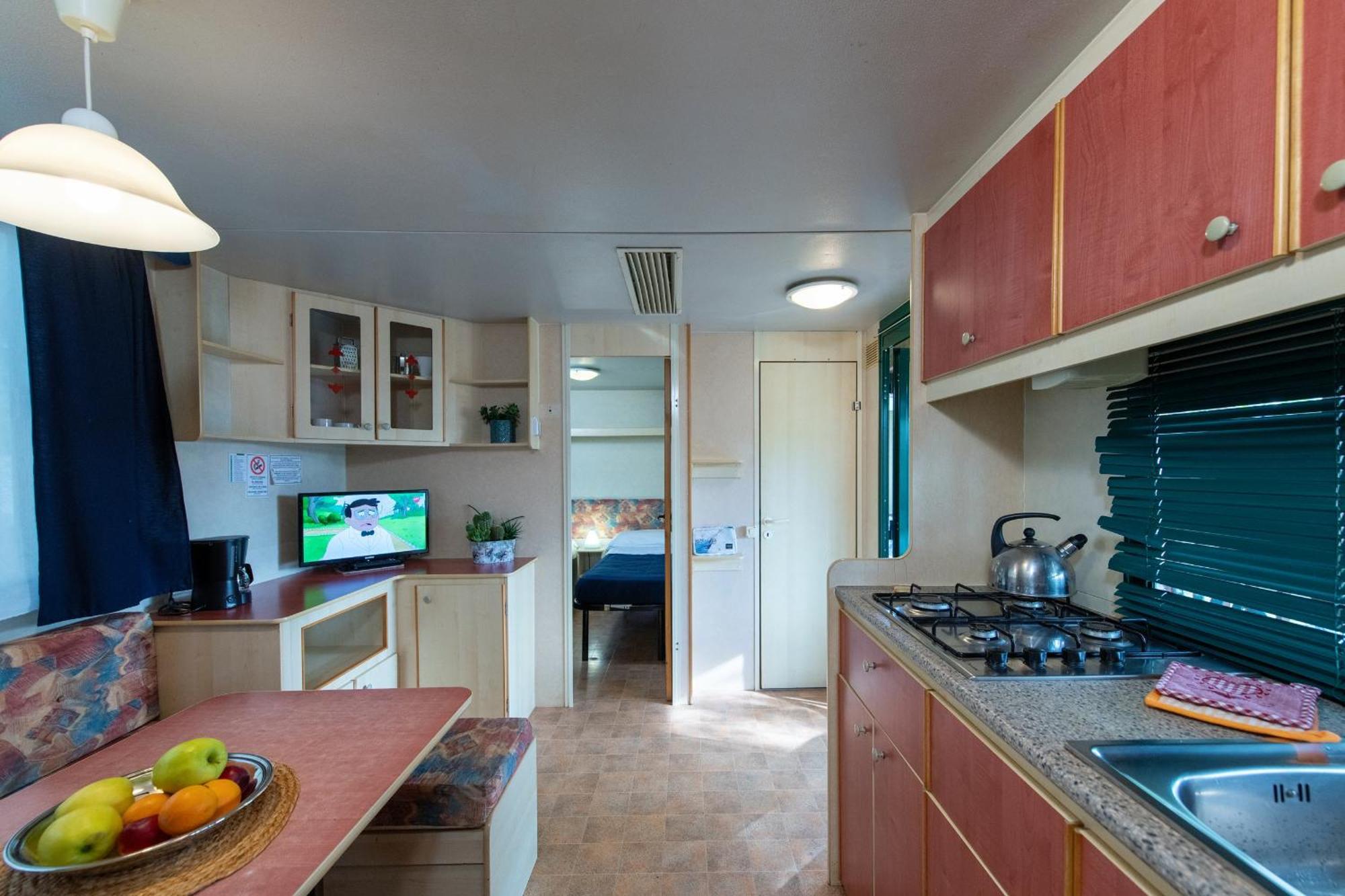 Camping Village Punta Navaccia トゥオーロ・スル・トラジメーノ エクステリア 写真